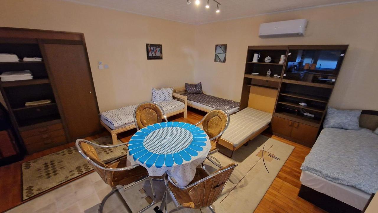 Friendly Apartment In The Suburb. Budapešť Exteriér fotografie